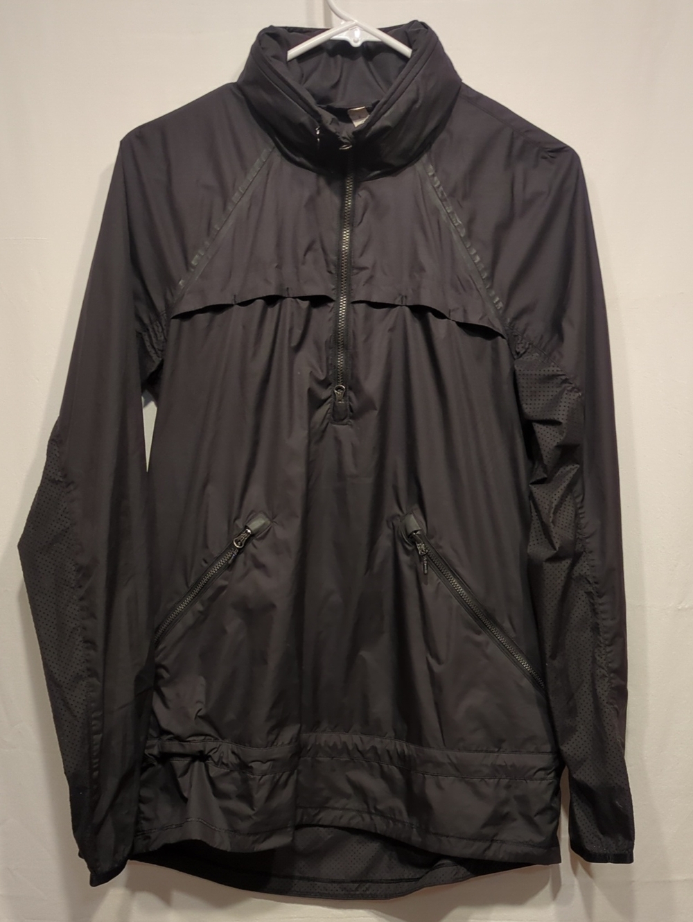 lululemon athletica Women's Black Windbreaker Jacket